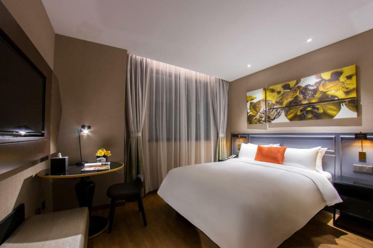 Yitel Premium Hotel Шанхай Екстериор снимка