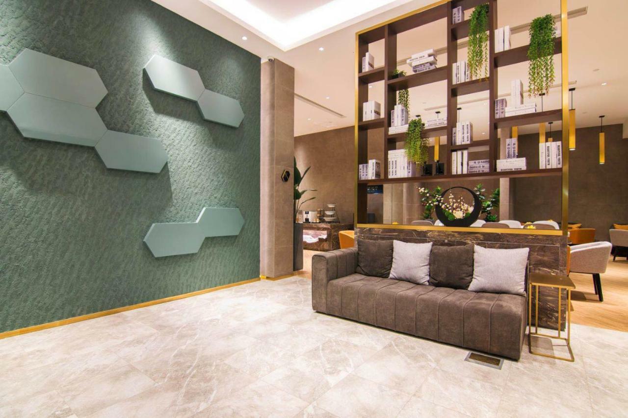 Yitel Premium Hotel Шанхай Екстериор снимка