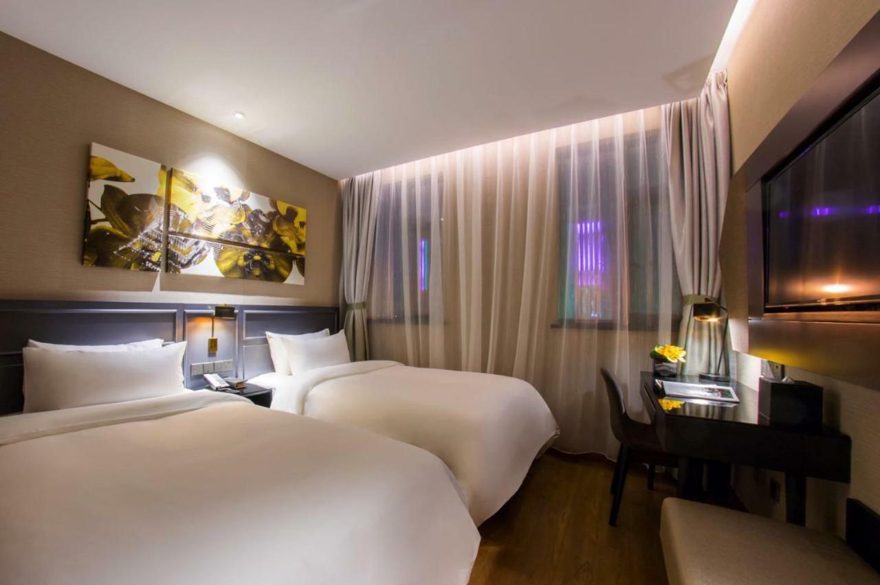 Yitel Premium Hotel Шанхай Екстериор снимка